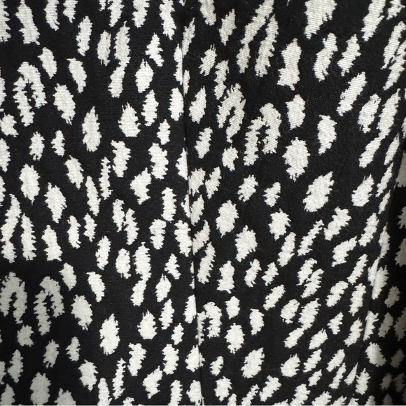 Banana Republic Black & White Print Blazer - Picture 4 of 8